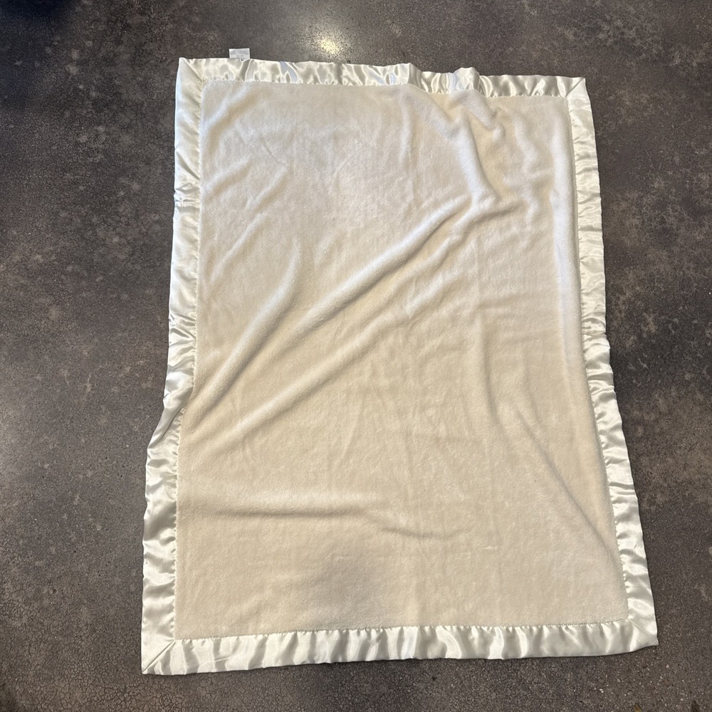 Koala Baby Solid Light Yellow Baby Blanket Satin Trim Binding
